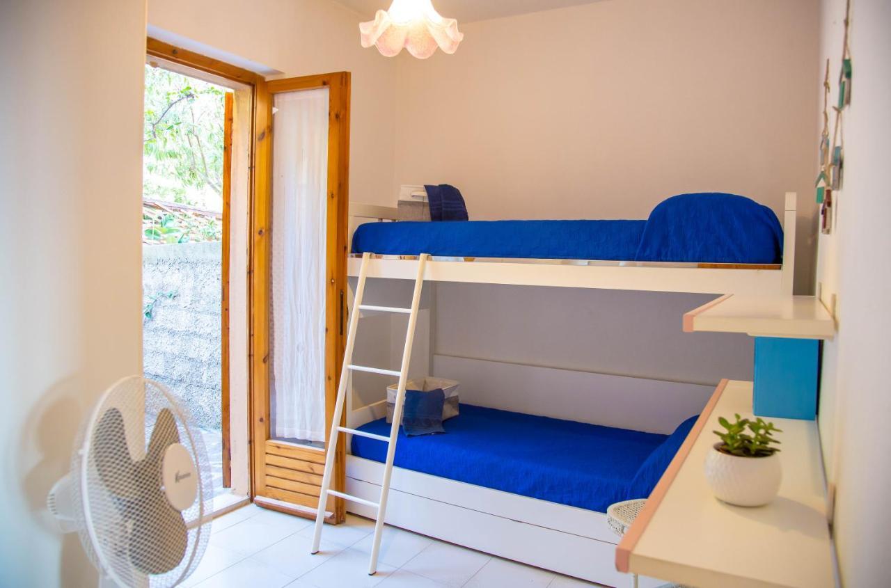 Casa Ariel Per 4, A Pochi Passi Dalla Spiaggia Iun R0963 卡拉古诺内 外观 照片